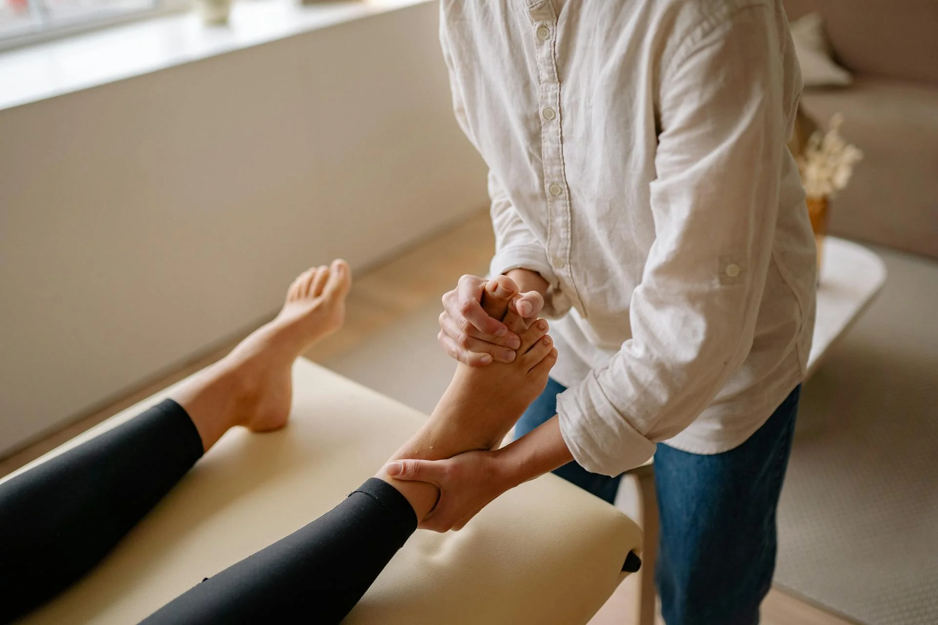 Espalda, hombros y cuello + Reflexologia podal